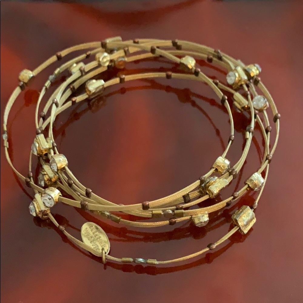 Seasonal Whispers Gold Bracelets